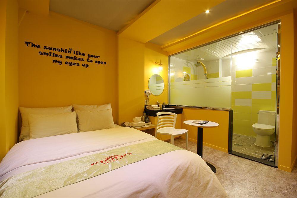 Fiona Hotel Сеул Екстериор снимка