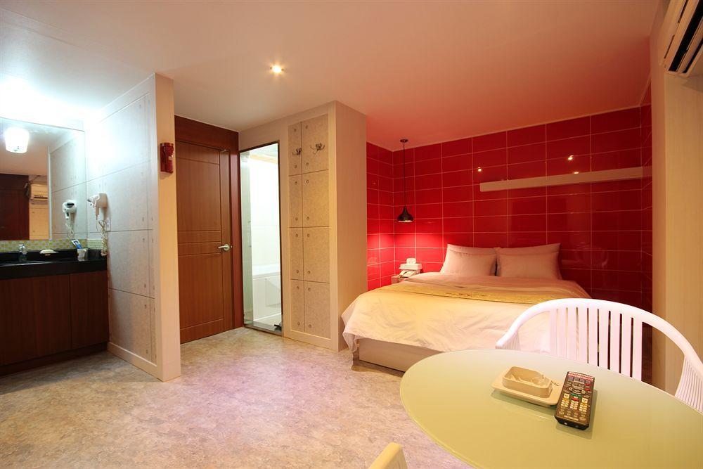 Fiona Hotel Сеул Екстериор снимка